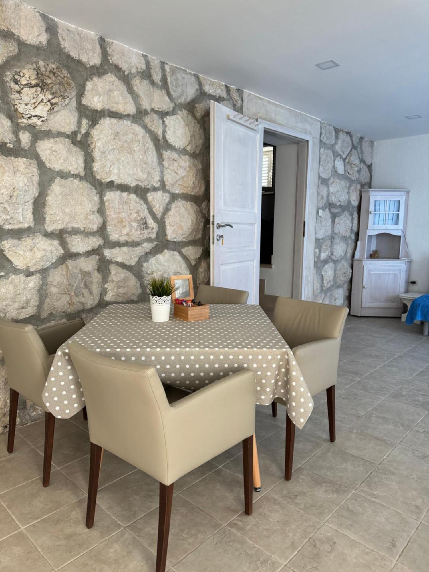 Villa Viden Apartments Tučepi Εξωτερικό φωτογραφία